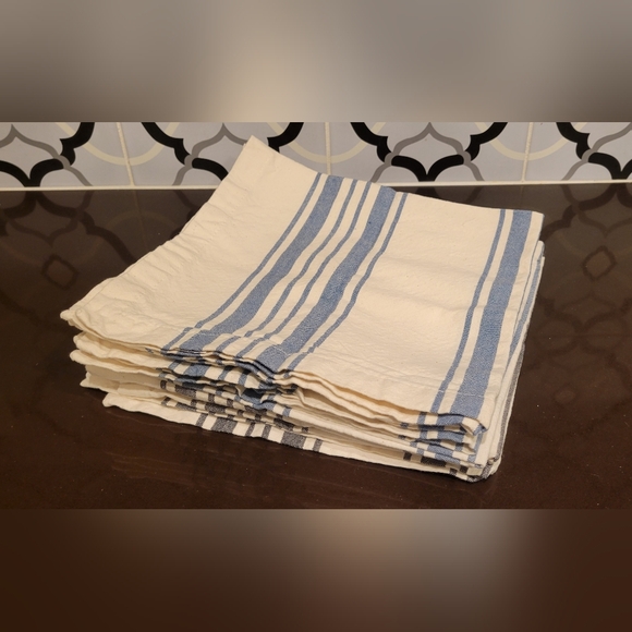 World Market Set of Six (6) Cloth Napkins - Picture 6 of 6